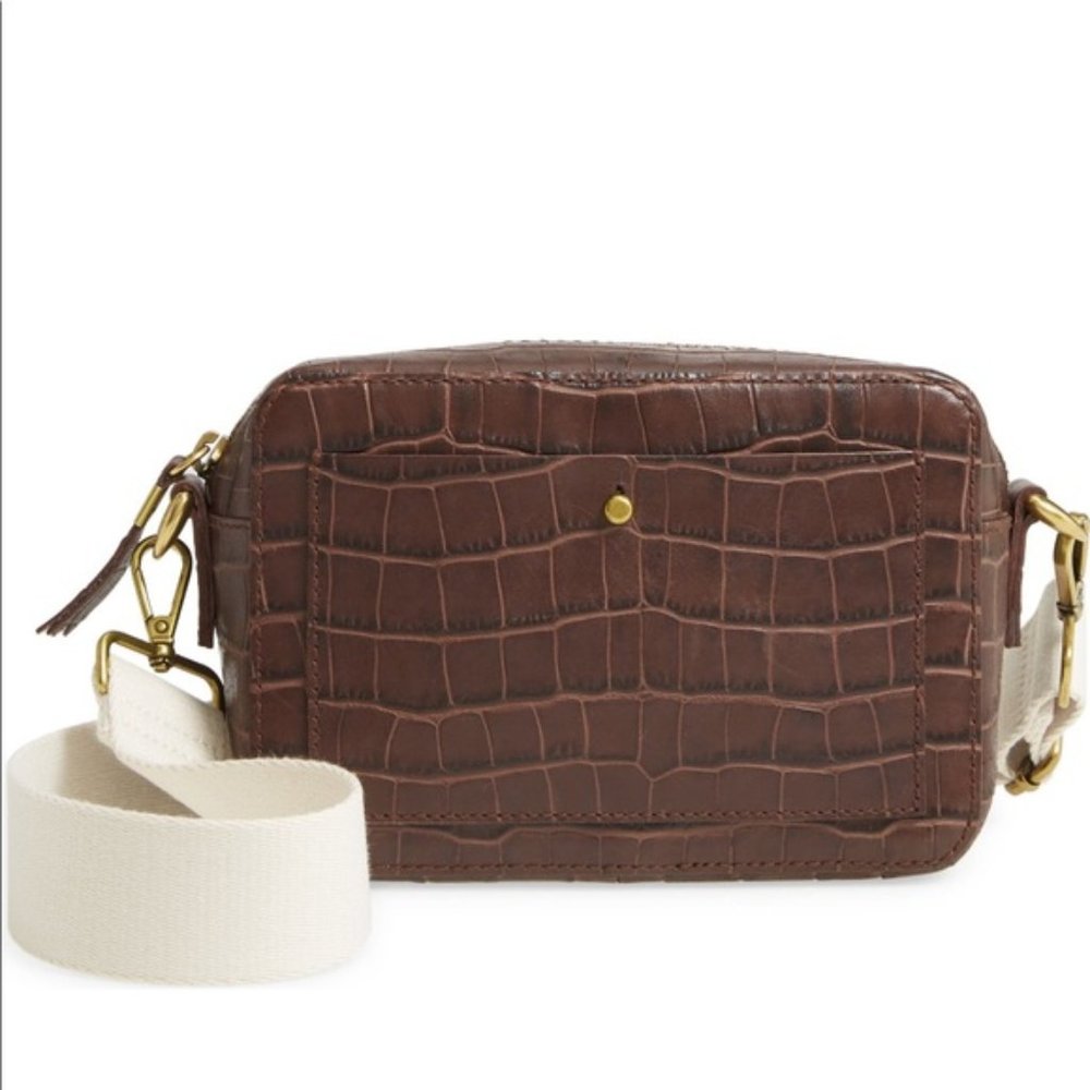 Madewell Transport Camera Bag: Croc Embossed Leather